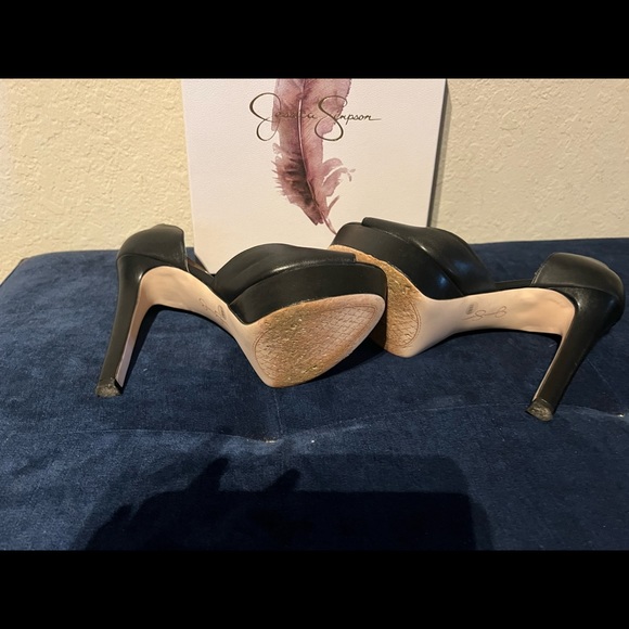 Beautiful black leather Jessica Simpson peep-toe heals size 8.5 - Picture 5 of 8